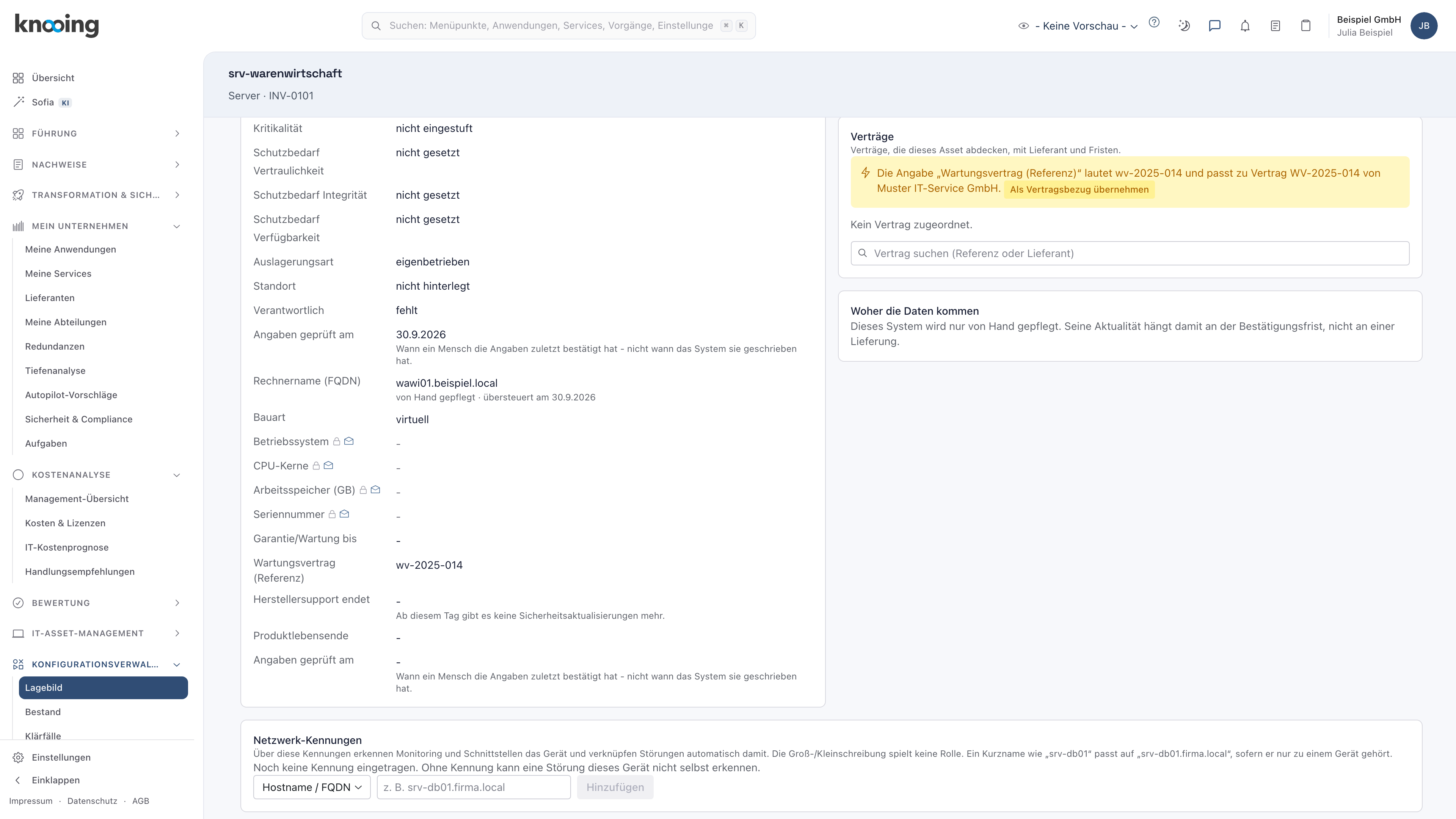 Systemseite eines Servers mit dem Feld Wartungsvertrag Referenz und dem Vorschlag im Abschnitt Verträge